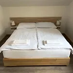 Na Skok ゲストハウス ヨセフーフ・ドゥール